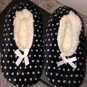 SLIPPERS